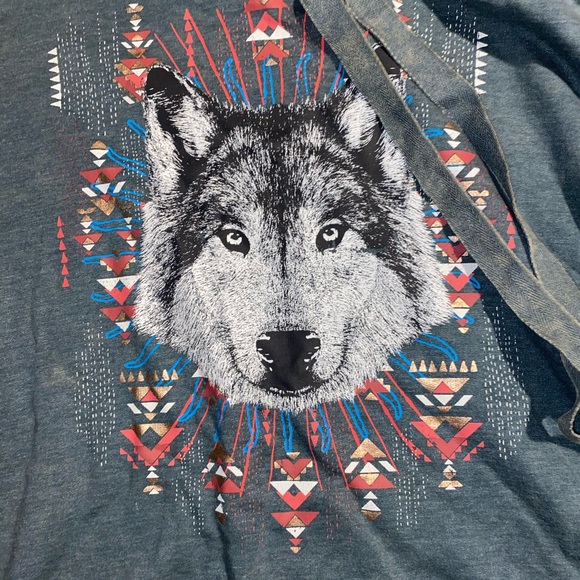 Wolf sweatshirt. Size XXLarge - Picture 2 of 3